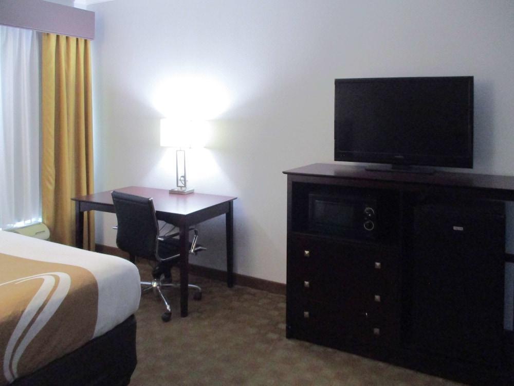 Quality Inn Leesville Екстер'єр фото