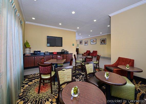 Quality Inn Leesville Екстер'єр фото