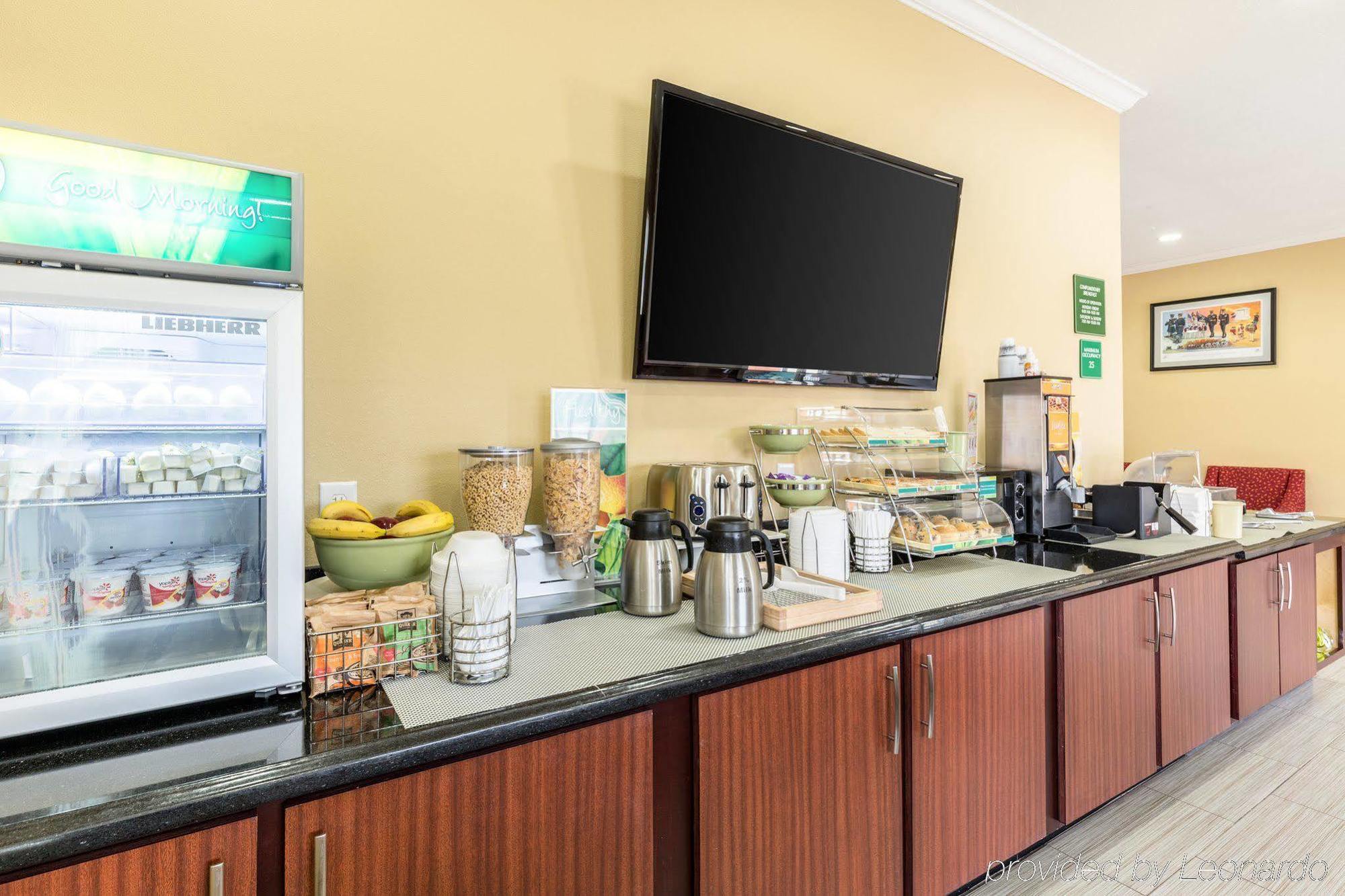 Quality Inn Leesville Екстер'єр фото
